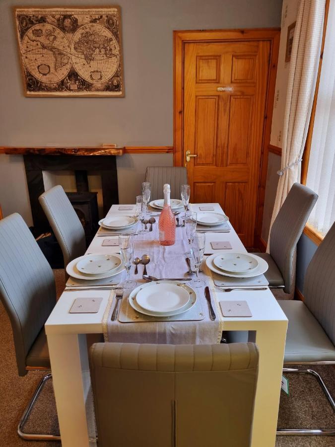 Inverness City 3 Bedroom House Free Parking Exteriör bild