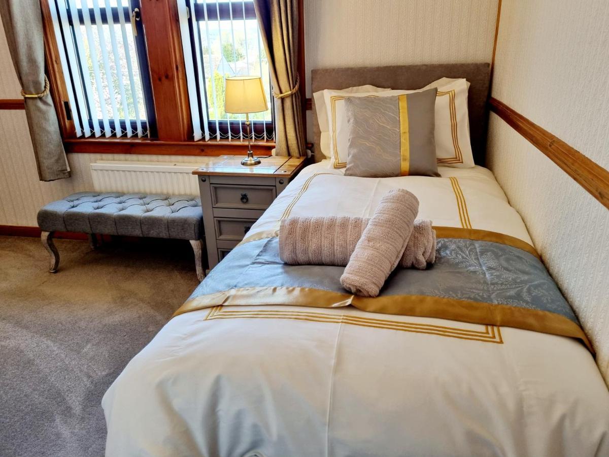 Inverness City 3 Bedroom House Free Parking Exteriör bild