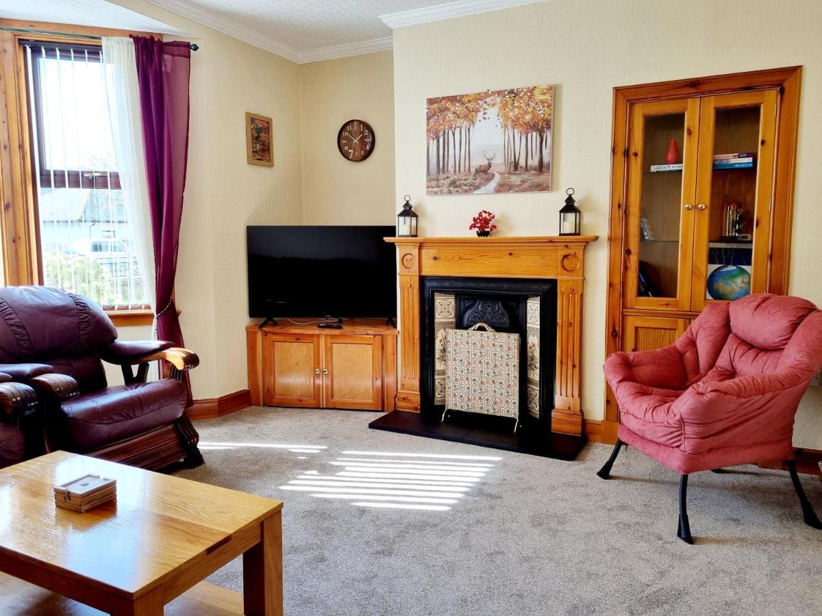 Inverness City 3 Bedroom House Free Parking Exteriör bild