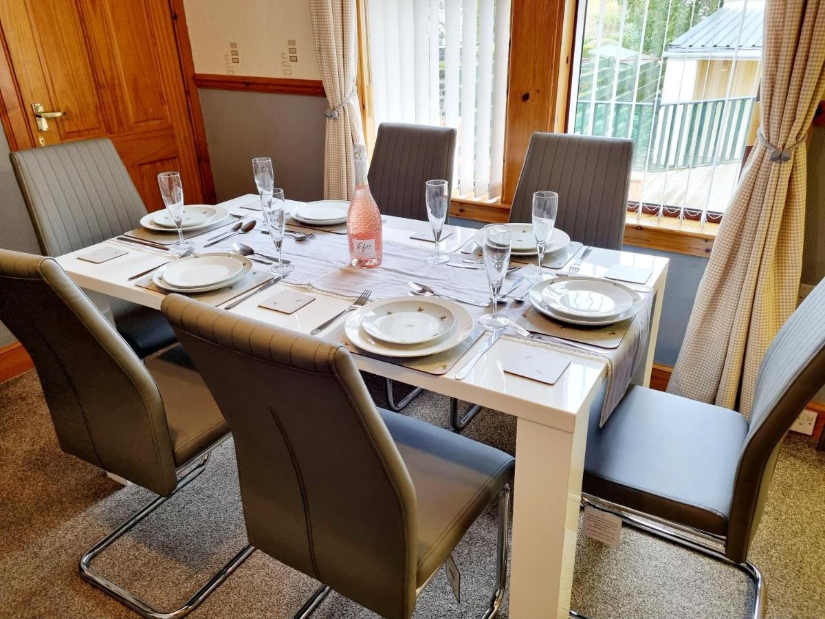 Inverness City 3 Bedroom House Free Parking Exteriör bild