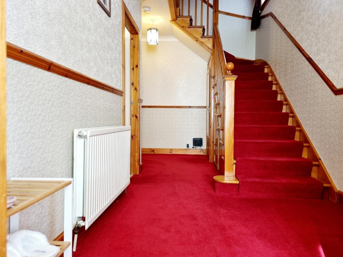Inverness City 3 Bedroom House Free Parking Exteriör bild