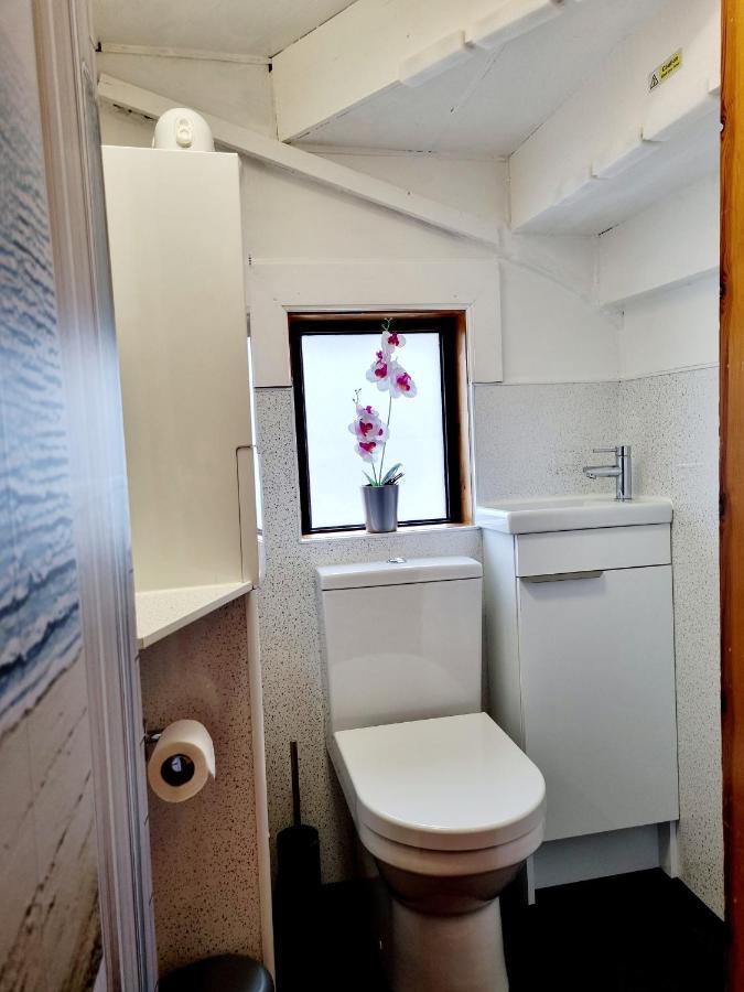 Inverness City 3 Bedroom House Free Parking Exteriör bild