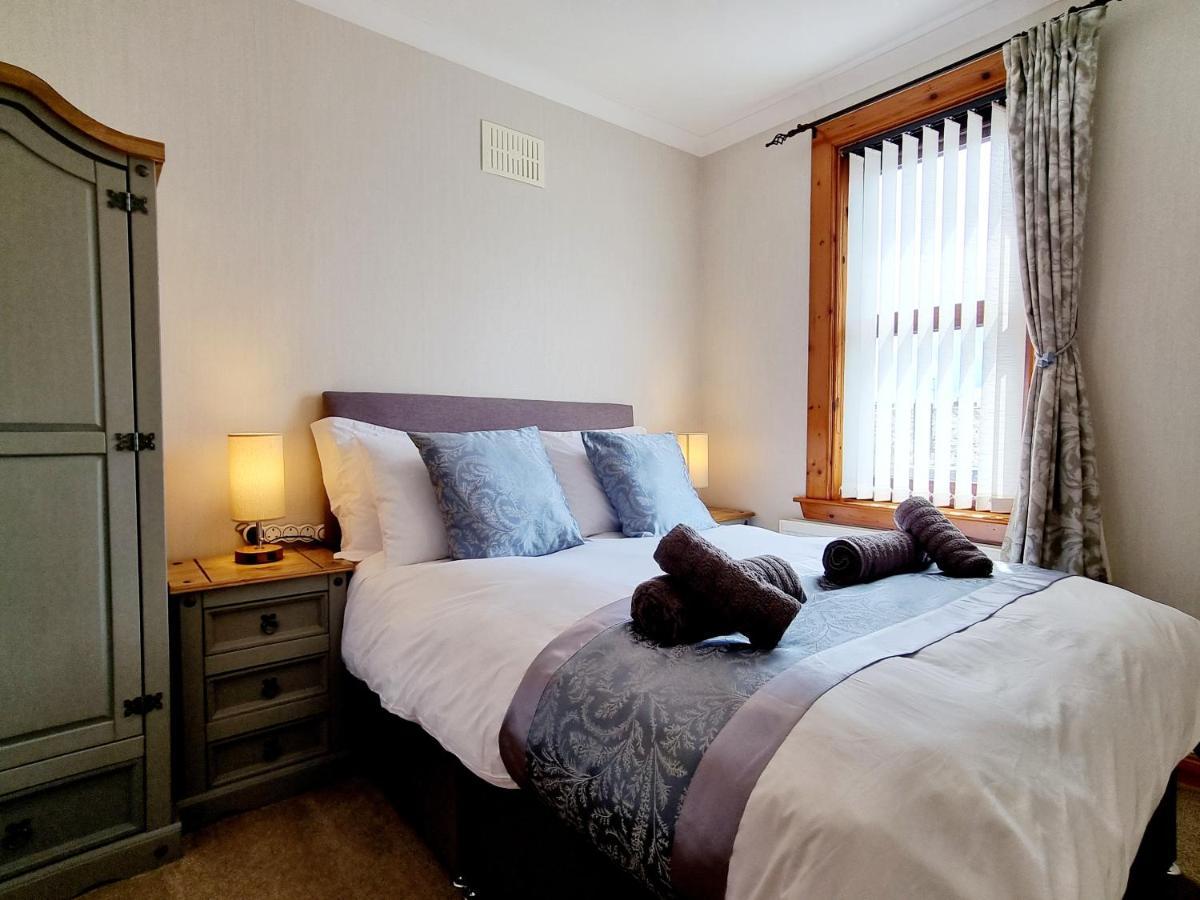 Inverness City 3 Bedroom House Free Parking Exteriör bild